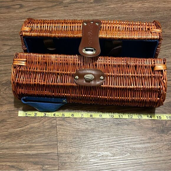 NWT Grey Goose Wicker Wine Bottle and Glass Picnic Carrier Blue Fabric Strap - Picture 8 of 13